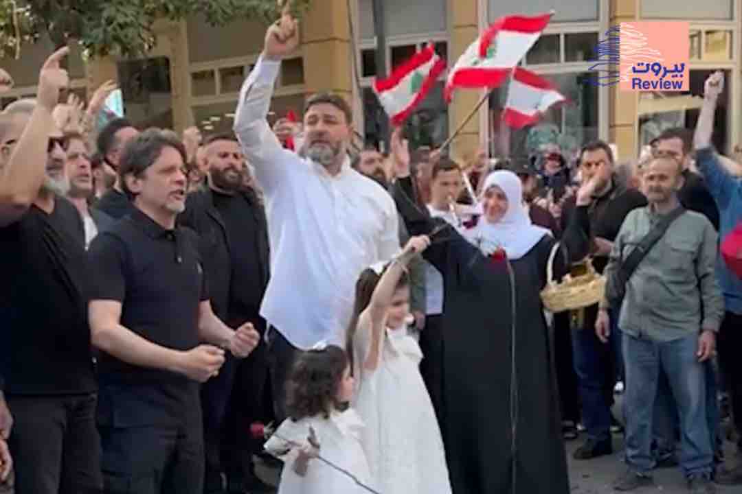 فعالية "جدار صوت" في الحمرا.. عرض موسيقي وبصري وسط تفاعل حي مع الحضور، بمشاركة فنانين وناشطين ومؤثرين.