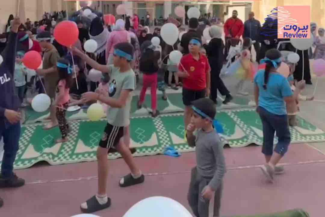 400 مشارك من النازحين في فعالية خاصة نظّمها خيّرون في إحدى مدارس النزوح