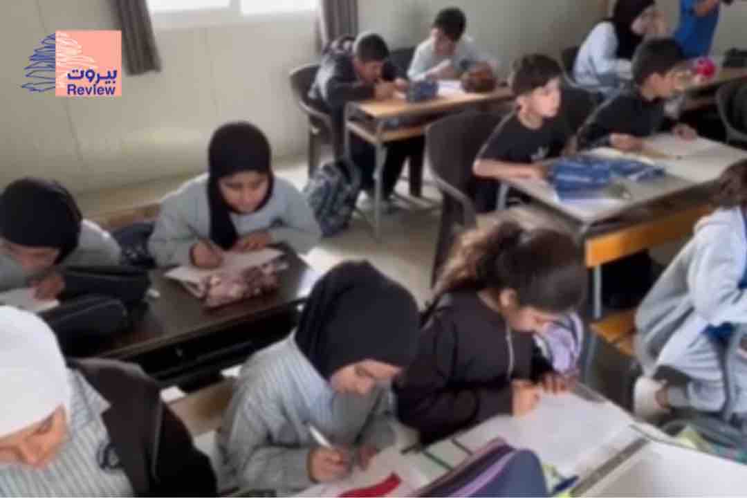 بعد تعرضها للاستهداف من قبل العدو الإسرائيلي، مدرسة "برج قلاويه" فتحت أبوابها أمام التلامذة وسط استكمال أعمال الترميم.